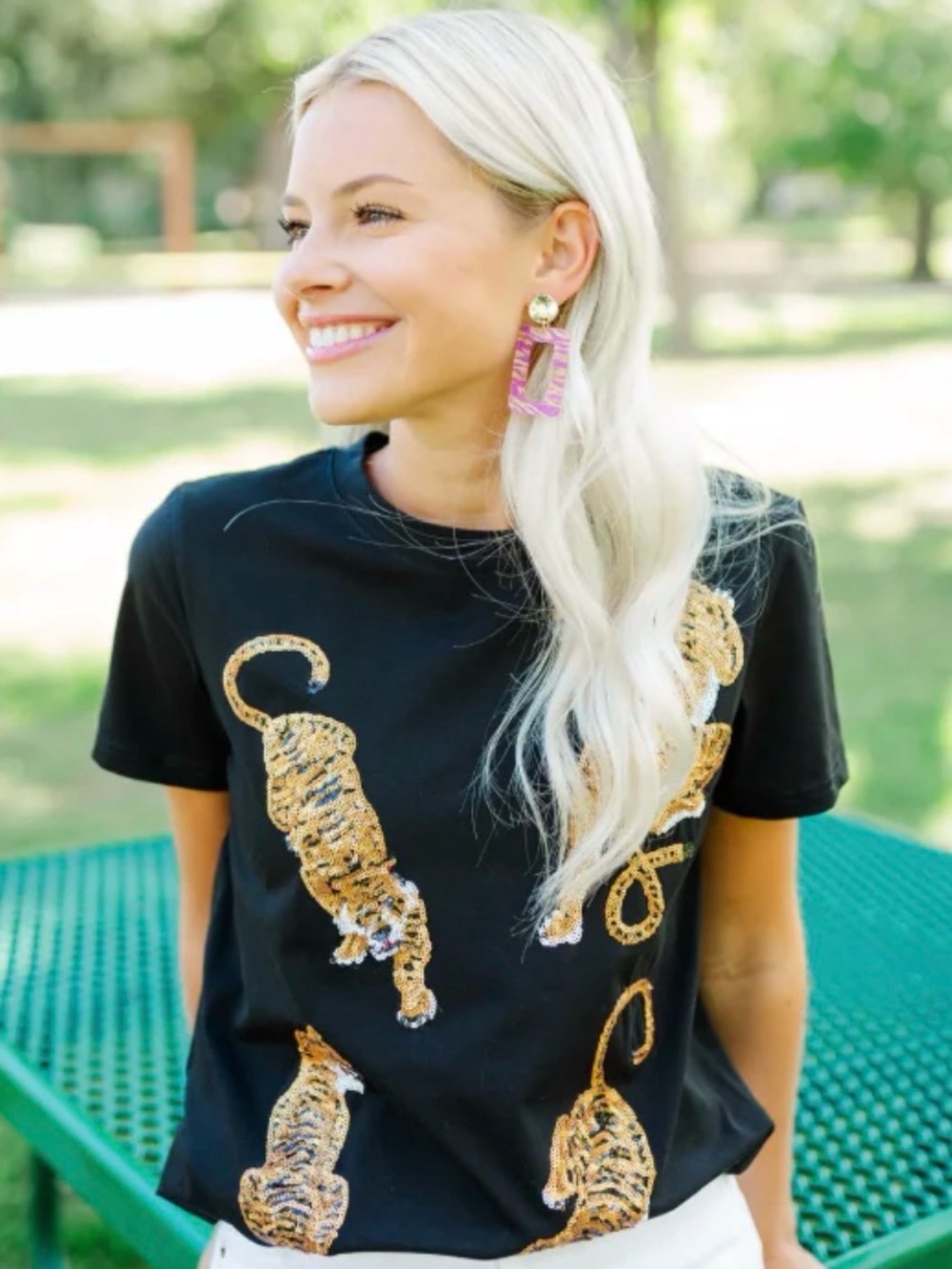 Queen of Sparkles Crawling Tigers Sequin Tee Black Small NWT LSU Bengals